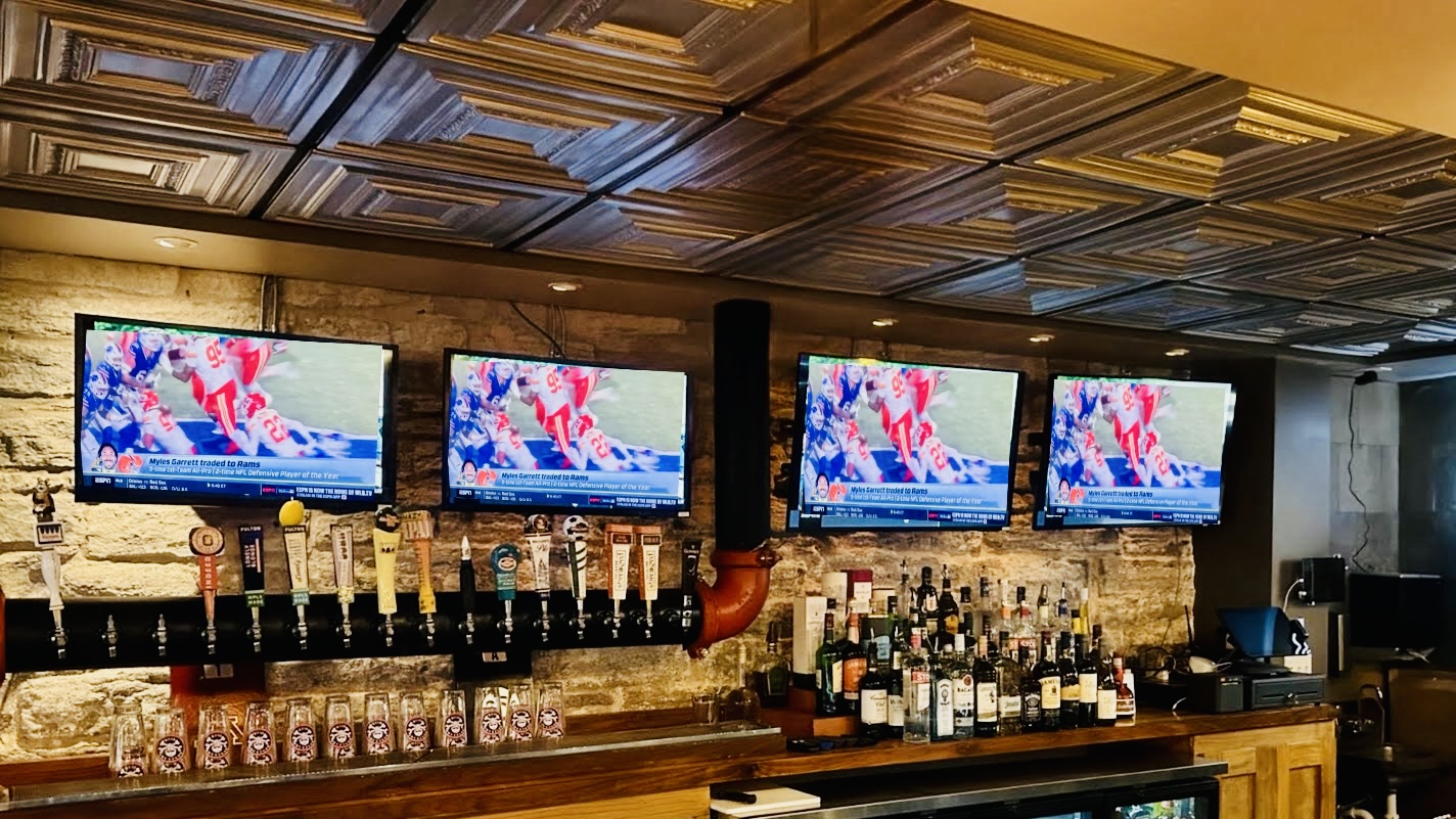 Every game on every screen at Fathead Bill's